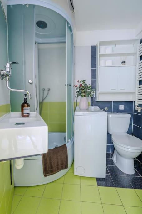 Beautiful New Town Apartment Praag Buitenkant foto