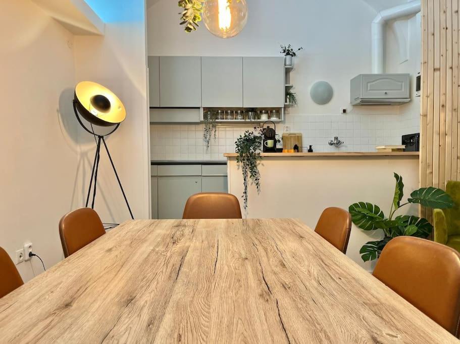 Beautiful New Town Apartment Praag Buitenkant foto